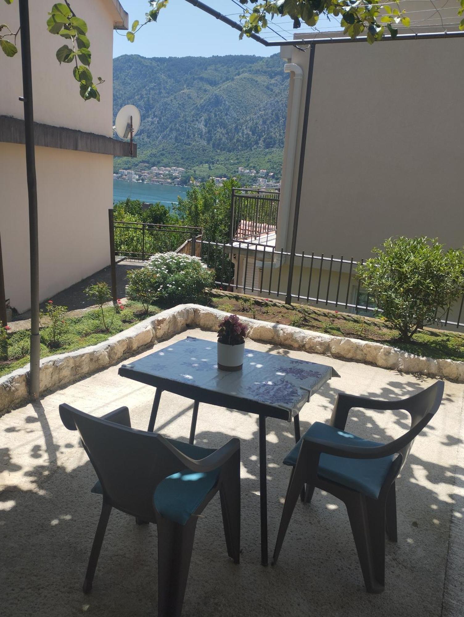 State Apartmants 2 Kotor Ngoại thất bức ảnh